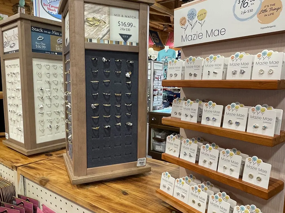 williamsburg general store gallery image