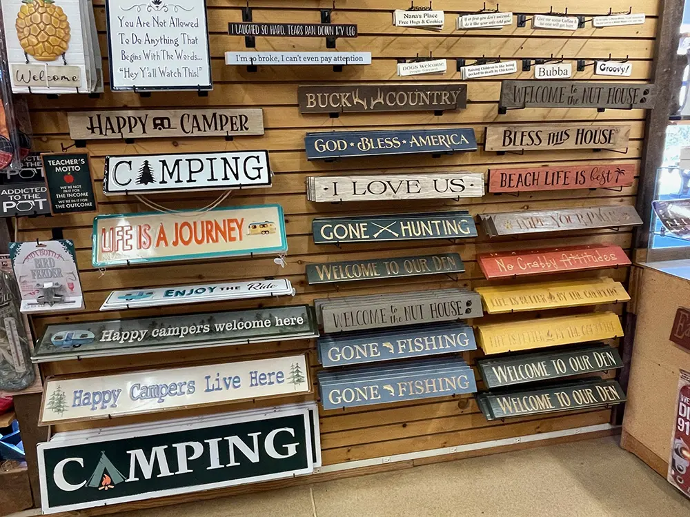 wallaces gallery image