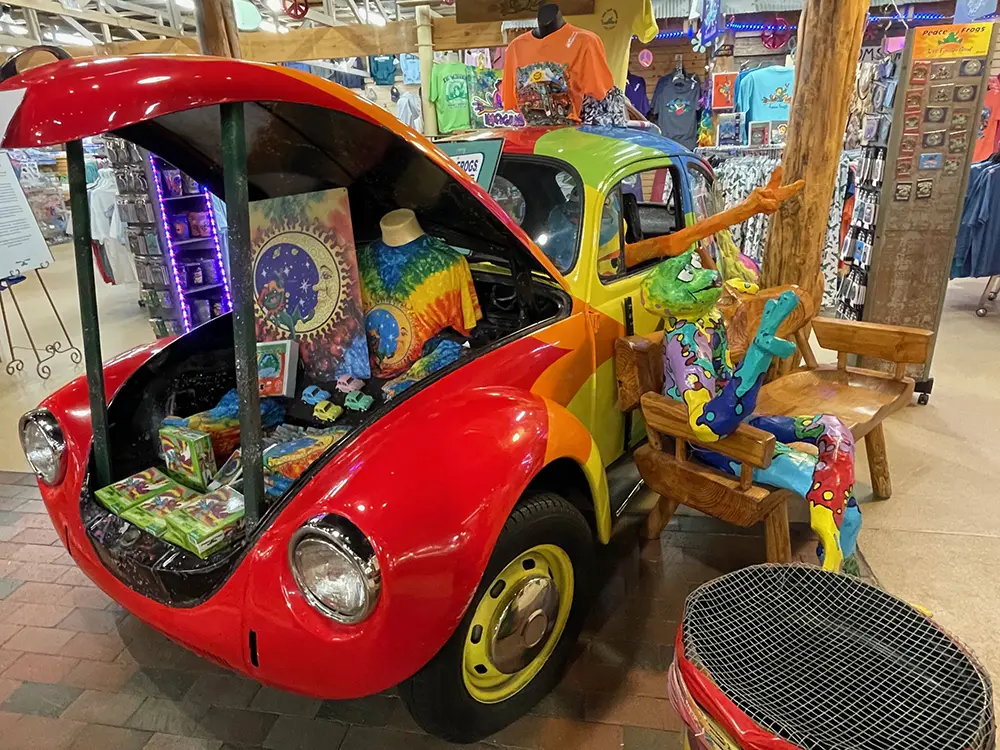 wallaces gallery image