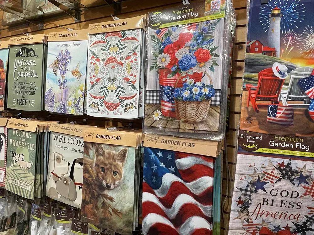 williamsburg flag center gallery